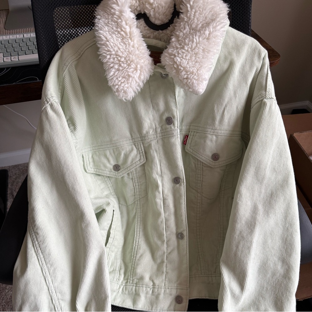 Levi's Women's Mint Green Ex Boyfriend Corduroy Sherpa Jacket Size Medium EUC - Picture 3 of 8